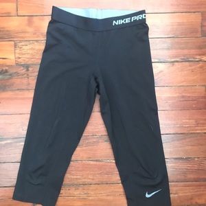 Nike Dri-Fit Capri leggings